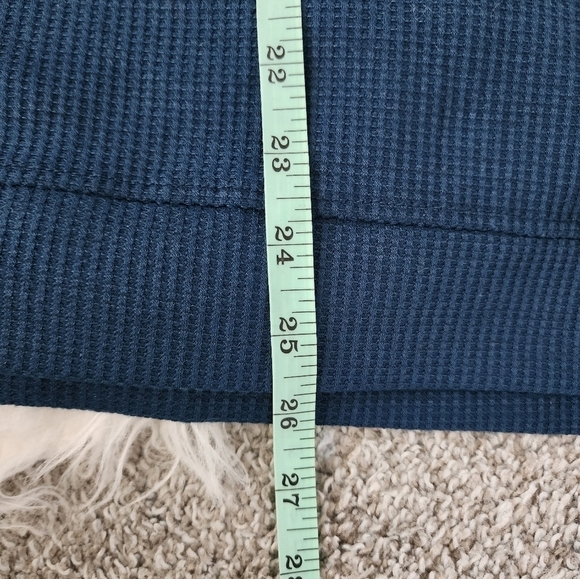 1775 Crochet detail sleeves waffle knit top size Large. New. - Picture 6 of 8